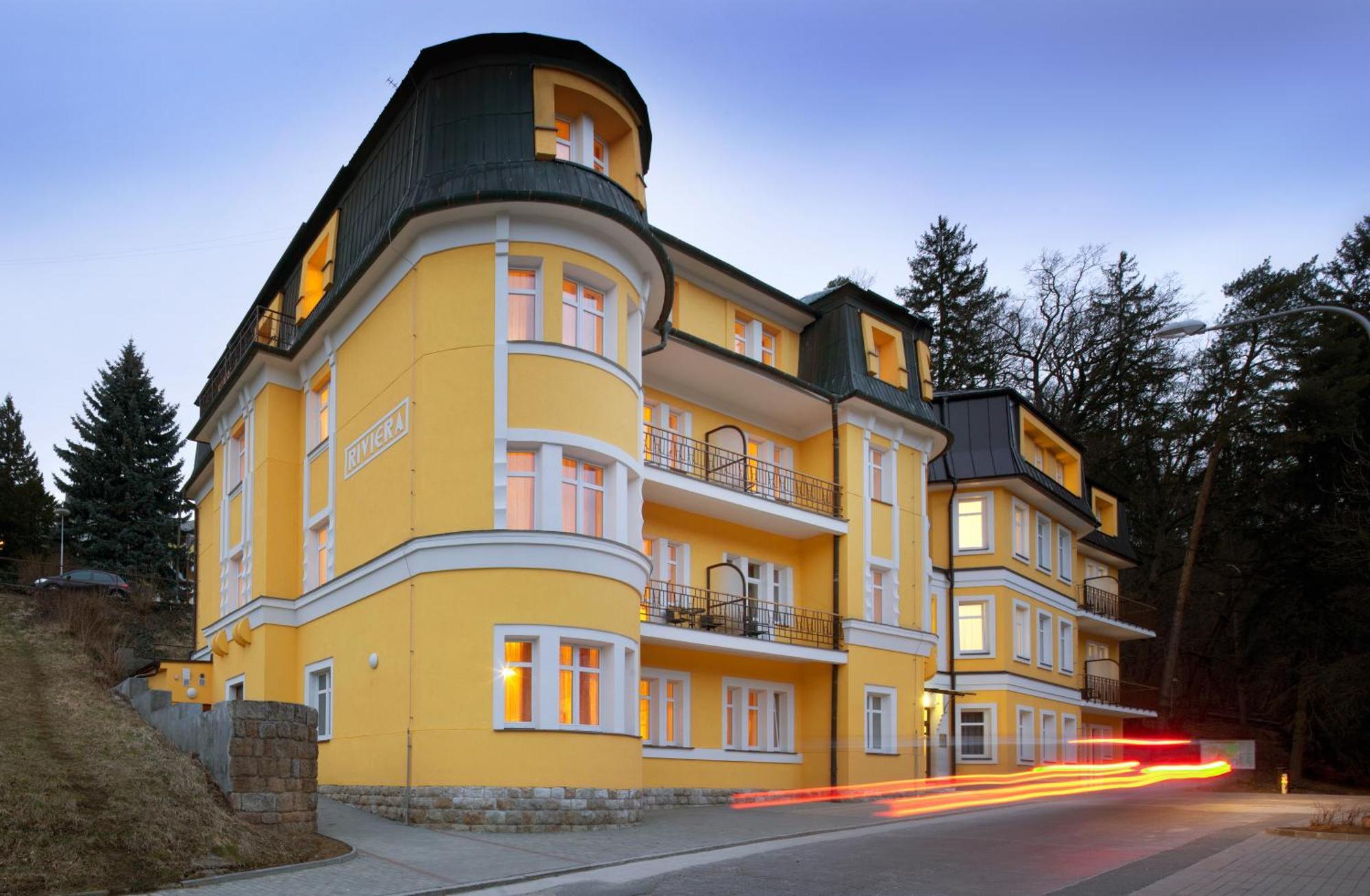 Hotel Riviera Luhačovice Exterior foto