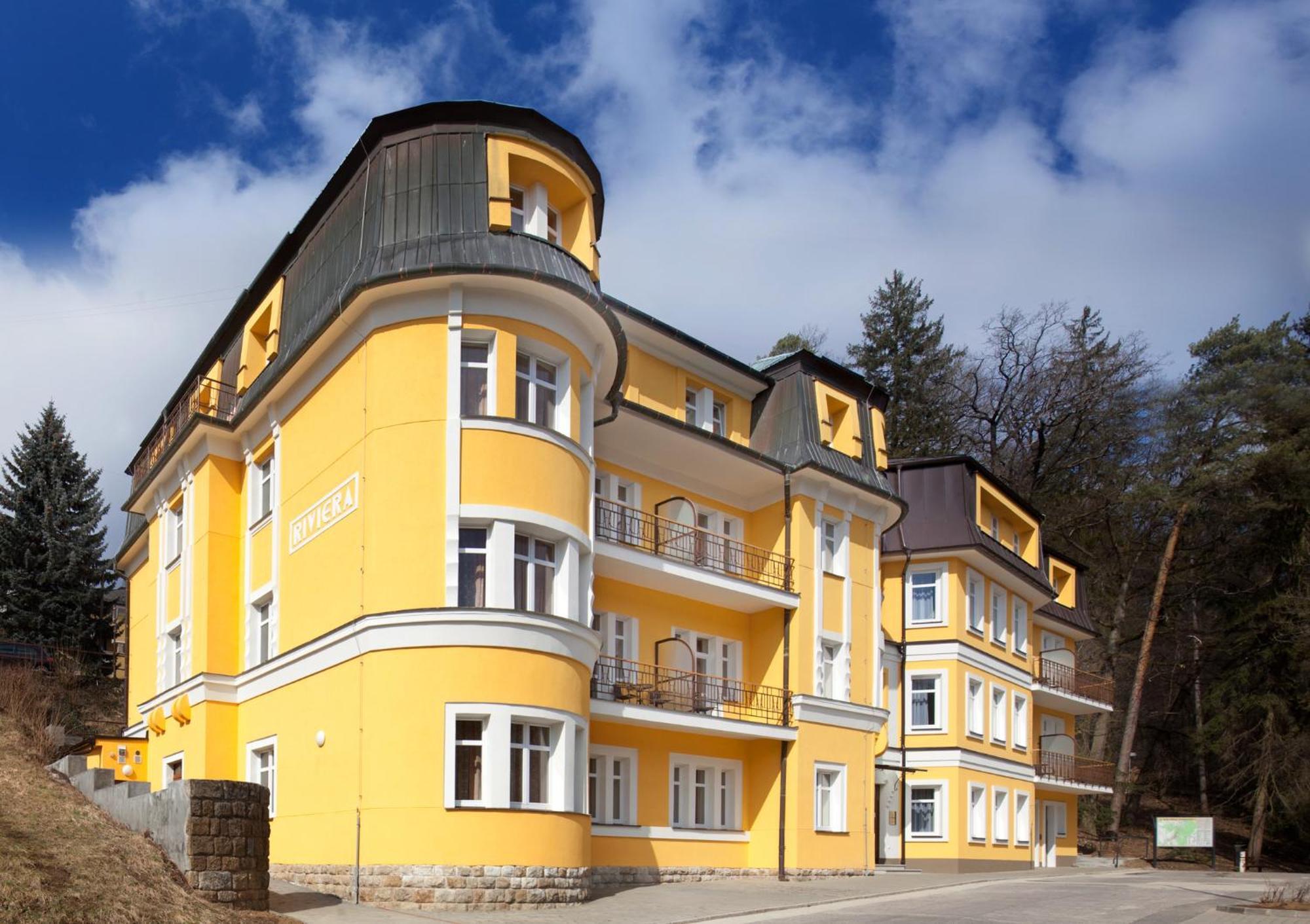 Hotel Riviera Luhačovice Exterior foto
